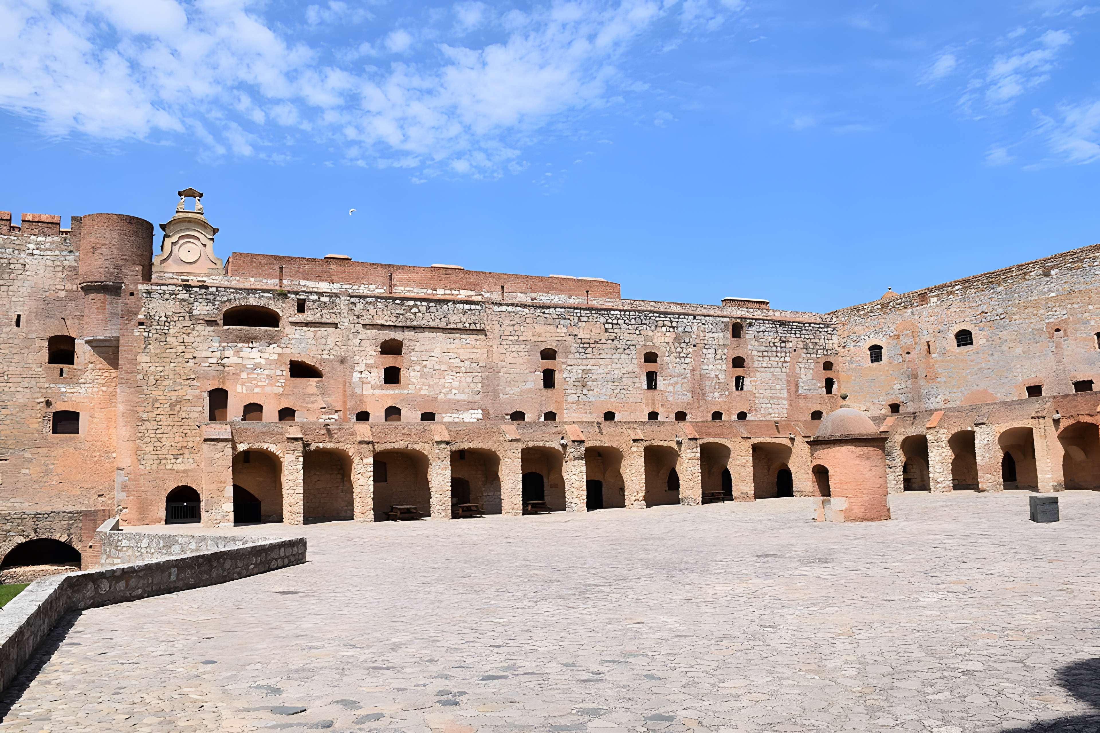 Forteresse de Salses