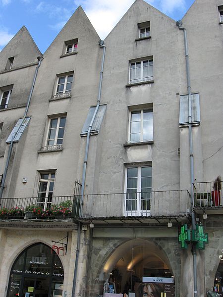 Immeuble, 1-3-5 Place de la Fontaine à Lagny-sur-Marne