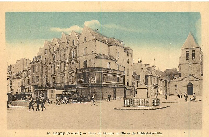 Immeuble, 1-3-5 Place de la Fontaine à Lagny-sur-Marne