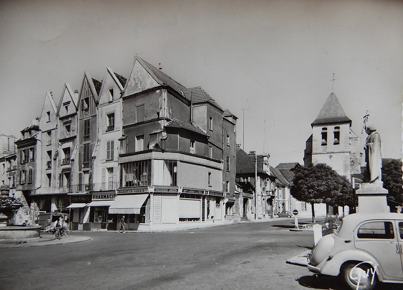 Immeuble, 1-3-5 Place de la Fontaine à Lagny-sur-Marne