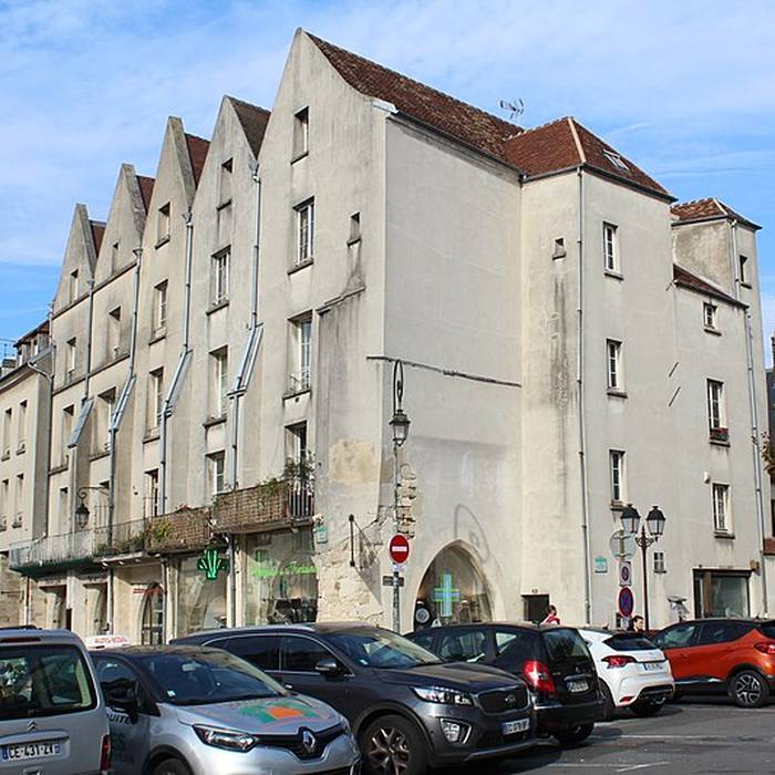 Photo de Immeuble, 1-3-5 Place de la Fontaine à Lagny-sur-Marne