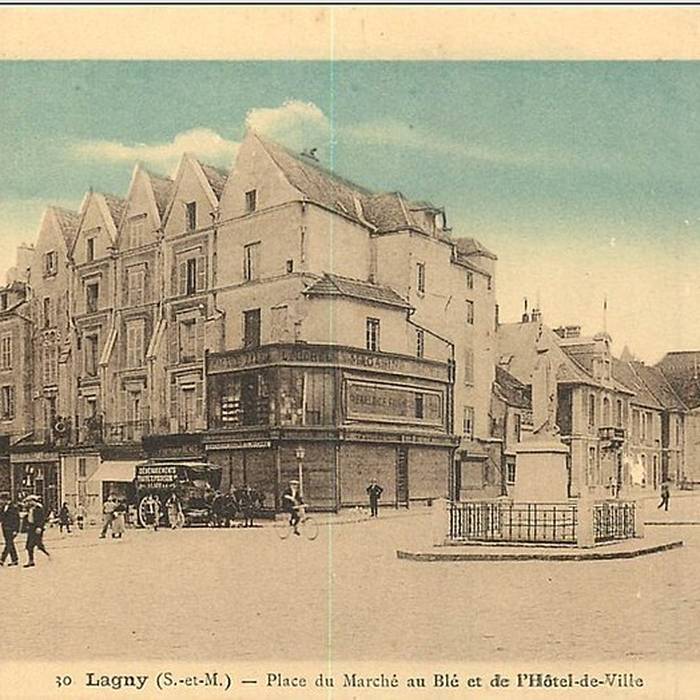 Photo de Immeuble, 1-3-5 Place de la Fontaine à Lagny-sur-Marne