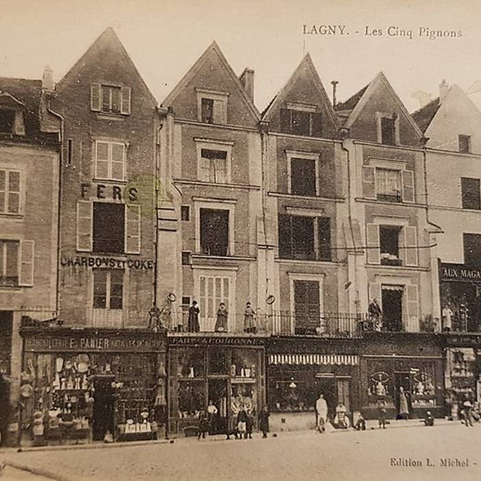 Photo de Immeuble, 1-3-5 Place de la Fontaine à Lagny-sur-Marne