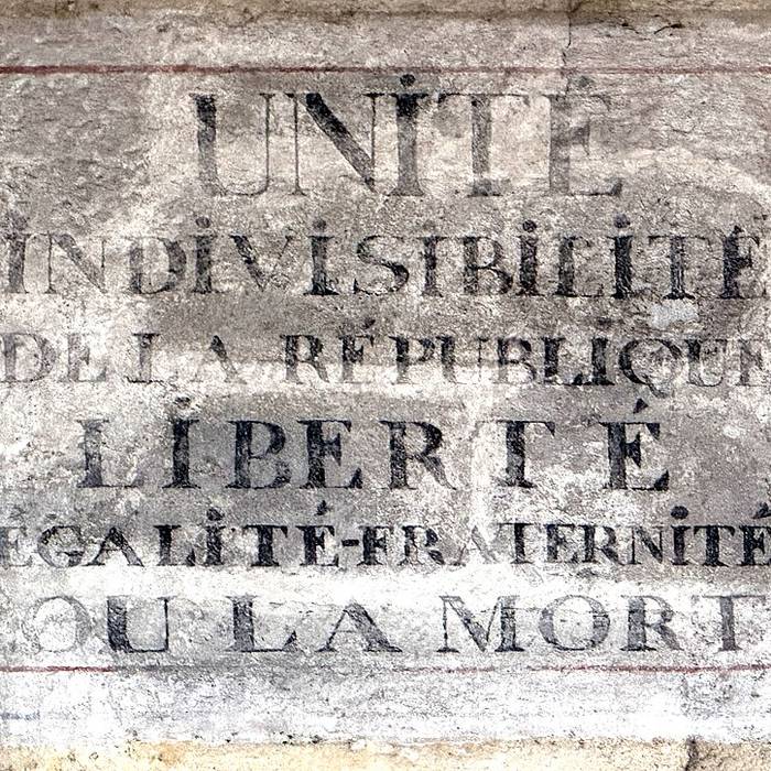 Photo de Immeuble, 1-3-5 Place de la Fontaine à Lagny-sur-Marne