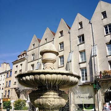 Immeuble, 1-3-5 Place de la Fontaine à Lagny-sur-Marne