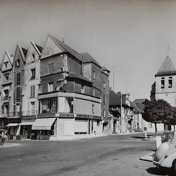 Immeuble, 1-3-5 Place de la Fontaine à Lagny-sur-Marne