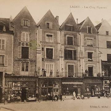 Immeuble, 1-3-5 Place de la Fontaine à Lagny-sur-Marne