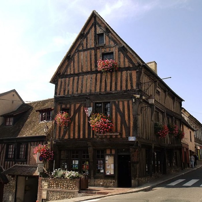Photo de Immeuble, 2 Place Aristide-Briand à Nonancourt