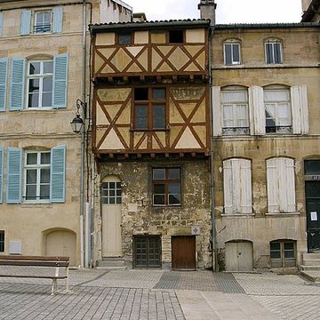 Immeuble, 25 Place Saint-Pierre à Bar-le-Duc