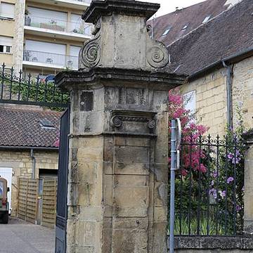Immeuble, 28 Rue de Cahors à Sarlat-la-Canéda