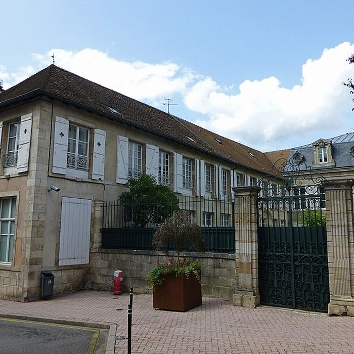 Photo de Immeuble, 31 Rue Saint-Jean à Neufchâteau