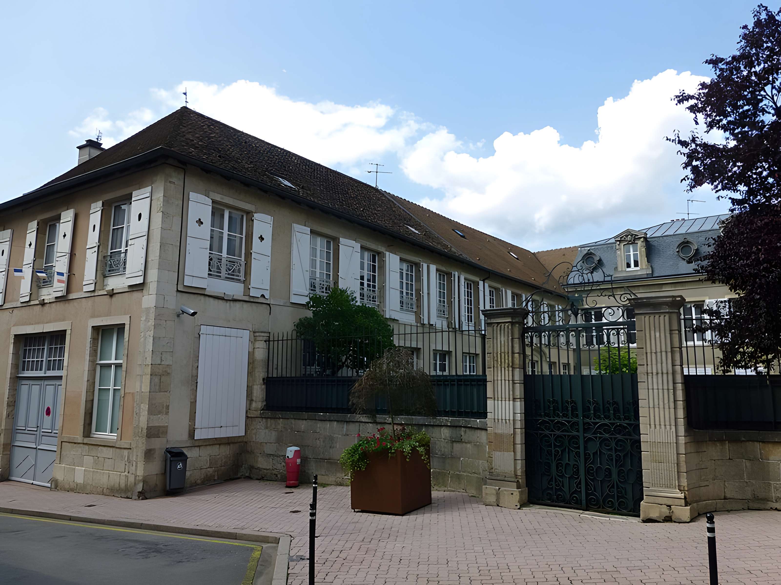 Immeuble, 31 Rue Saint-Jean à Neufchâteau