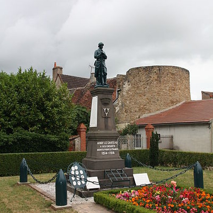 Photo de Fortifications dAinay-le-Château