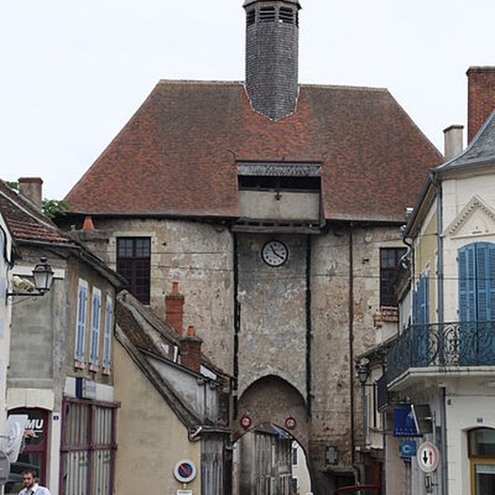 Photo de Fortifications dAinay-le-Château