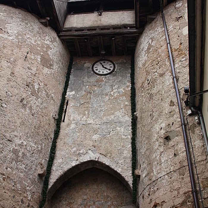 Photo de Fortifications dAinay-le-Château