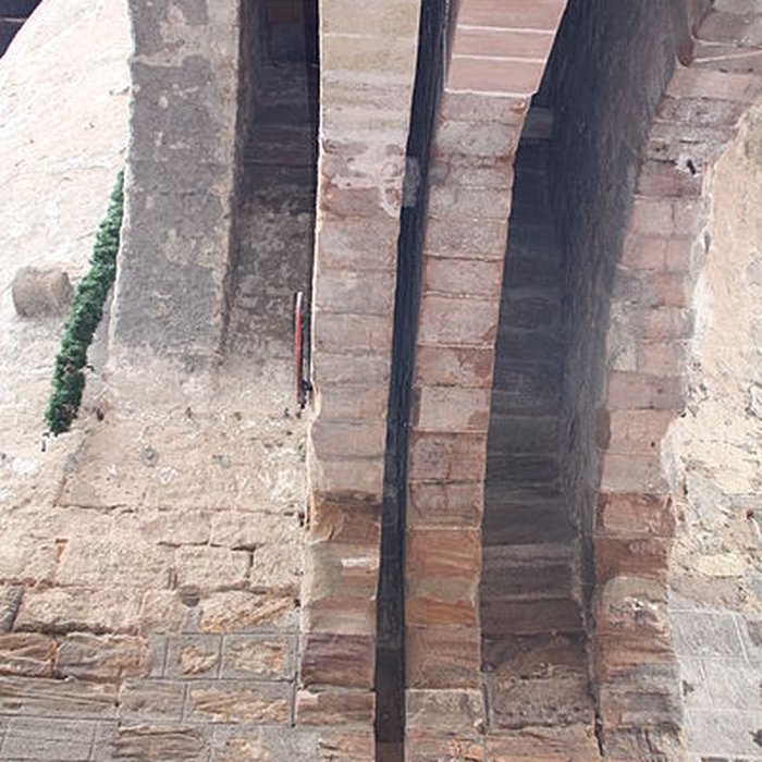 Photo de Fortifications dAinay-le-Château