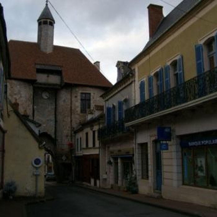 Photo de Fortifications dAinay-le-Château