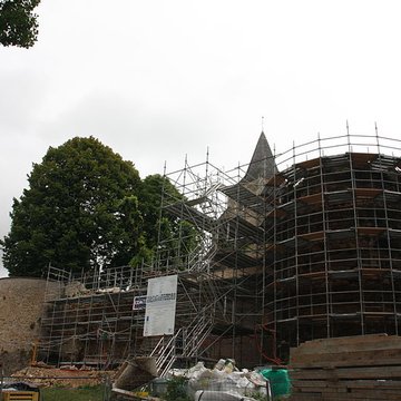 Fortifications dAinay-le-Château
