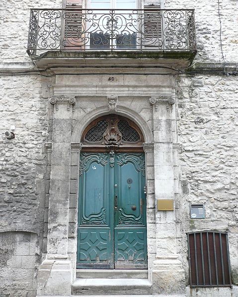 Photo de Immeuble, 40 Rue de la Porte-de-France à Nîmes