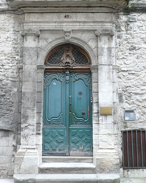 Immeuble, 40 Rue de la Porte-de-France à Nîmes