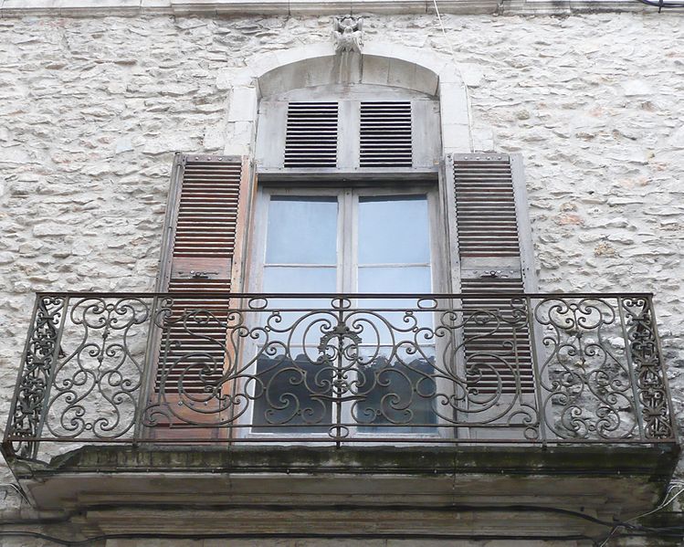 Immeuble, 40 Rue de la Porte-de-France à Nîmes
