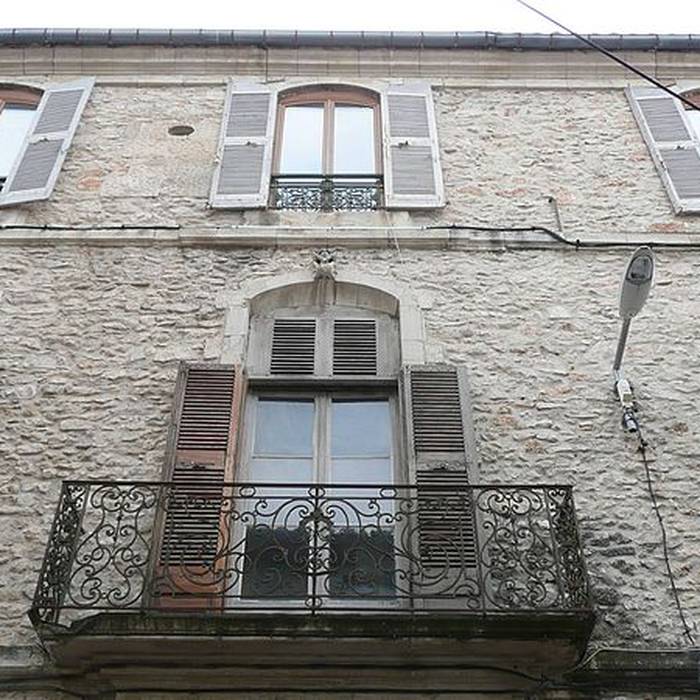 Photo de Immeuble, 40 Rue de la Porte-de-France à Nîmes