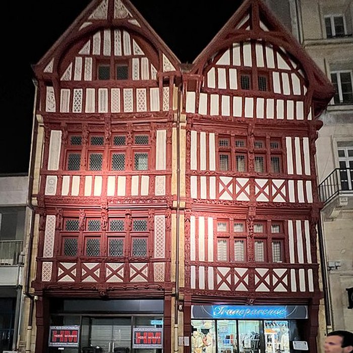Photo de Immeuble, 52 Rue Saint-Pierre à Caen