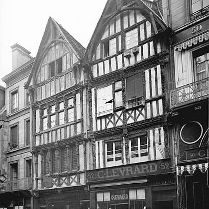 Photo de Immeuble, 52 Rue Saint-Pierre à Caen