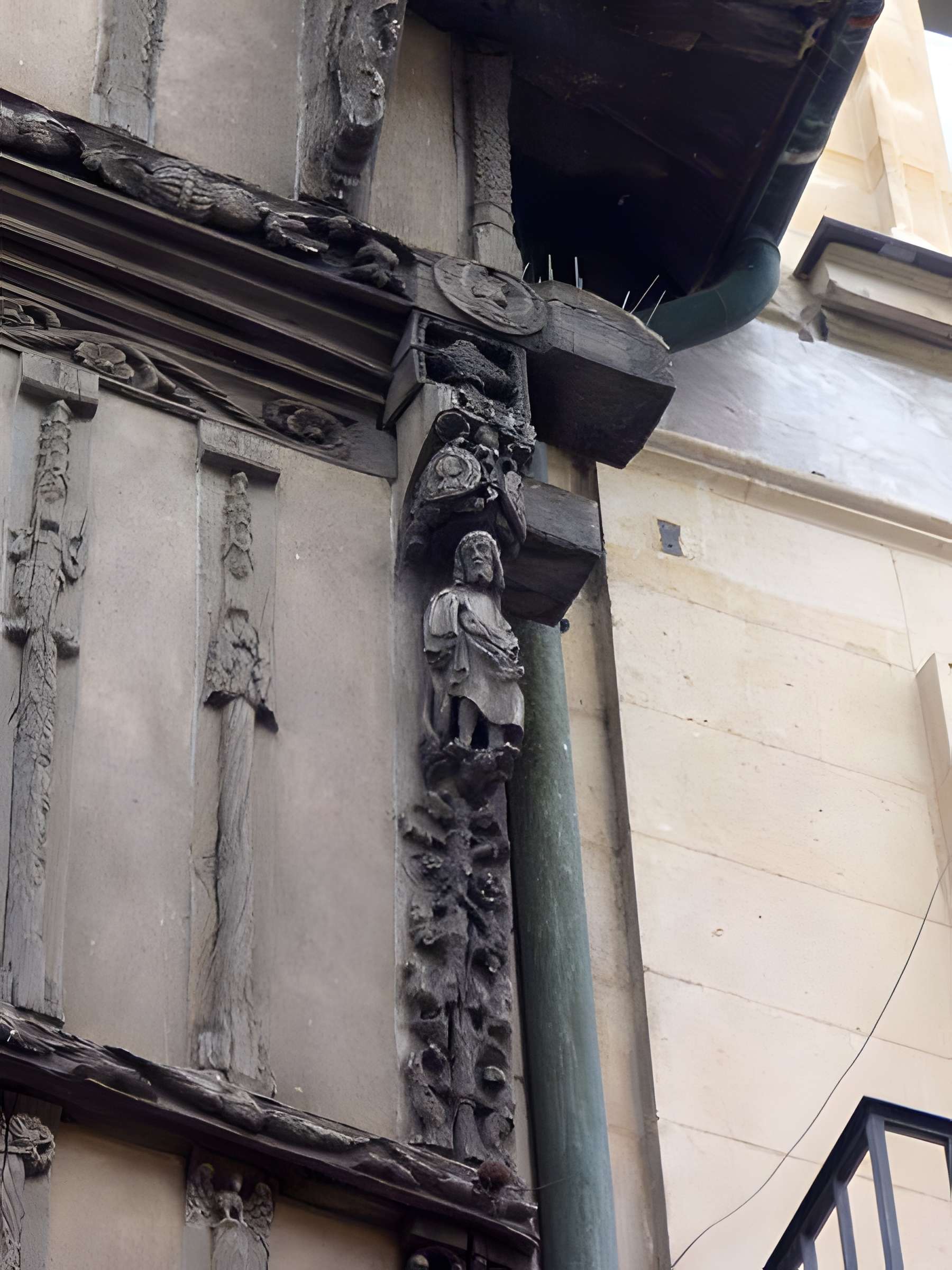 Immeuble, 52 Rue Saint-Pierre à Caen