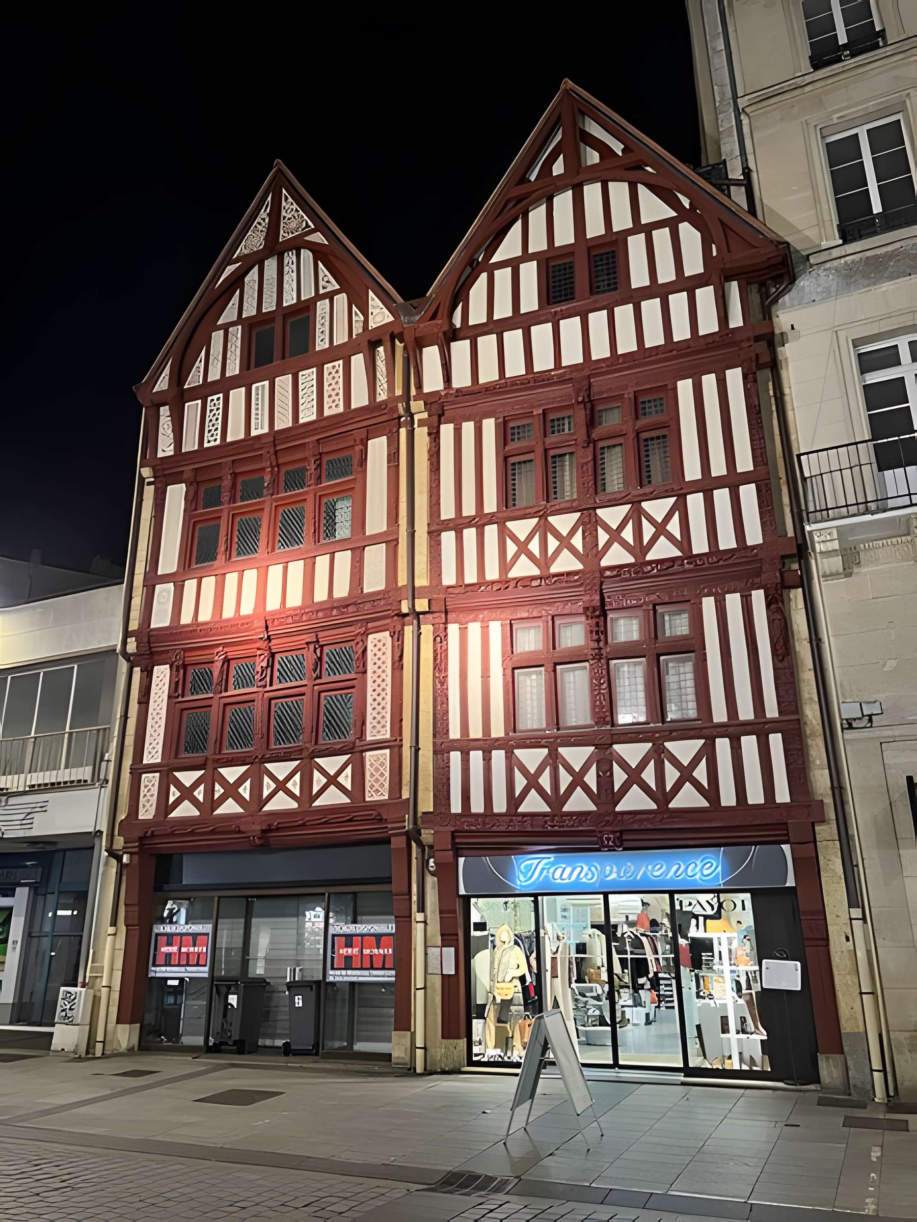 Immeuble, 52 Rue Saint-Pierre à Caen