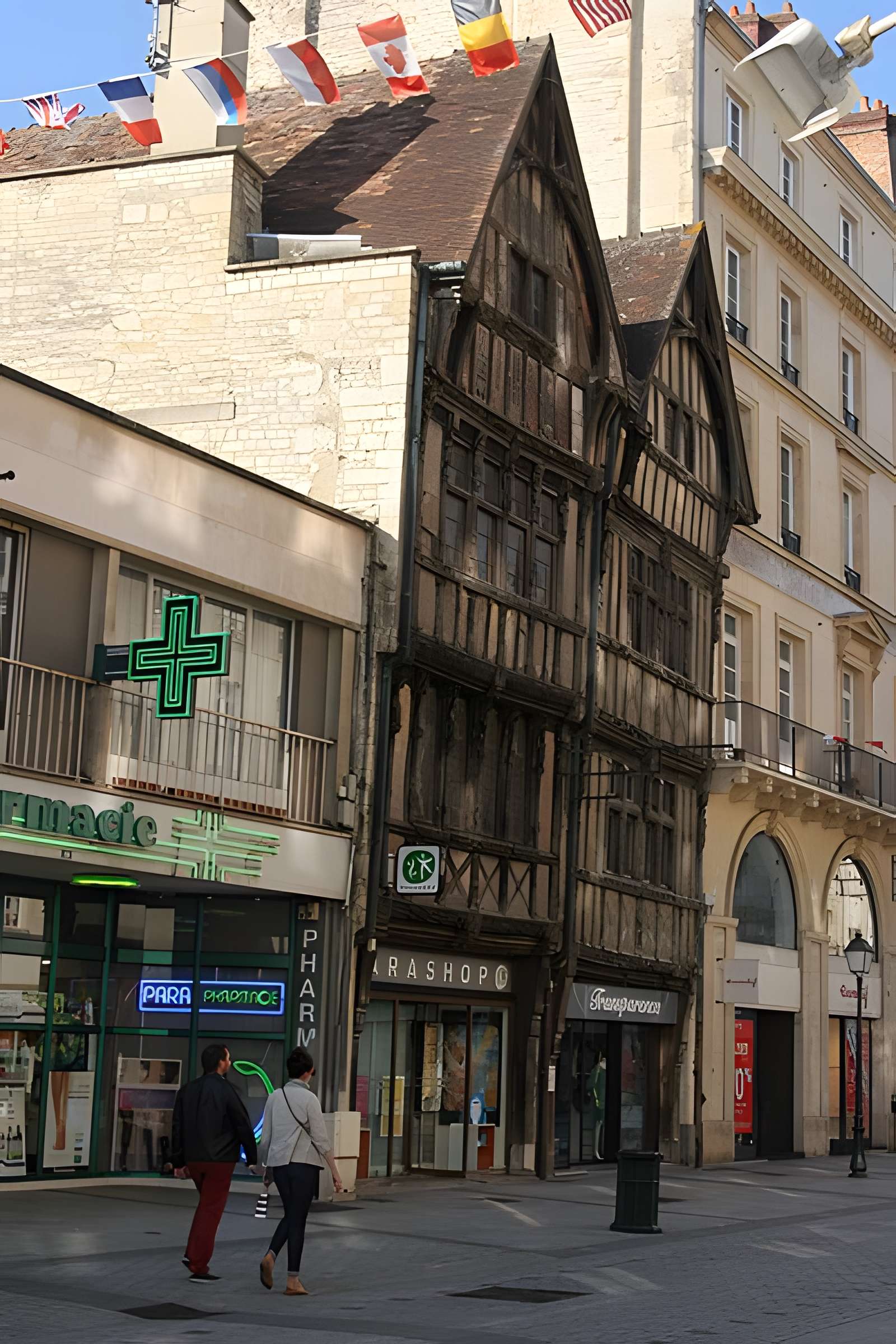 Immeuble, 52 Rue Saint-Pierre à Caen