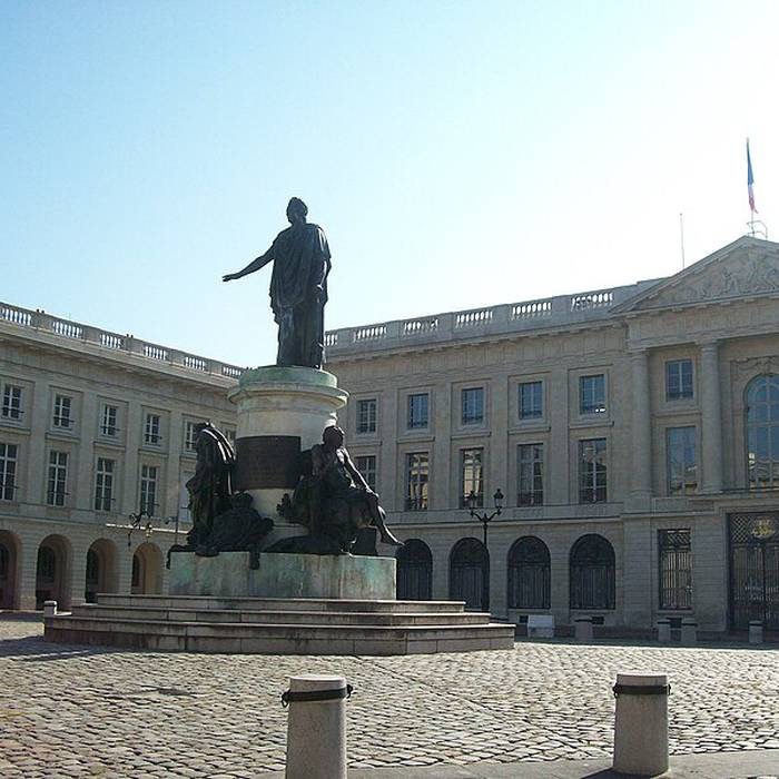 Photo de Immeubles de la Place Royale de Reims