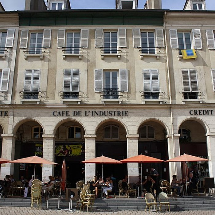 Photo de Immeubles, 2-8 Place du Marché-Neuf à Saint-Germain-en-Laye