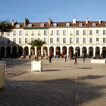 Immeubles, 2-8 Place du Marché-Neuf à Saint-Germain-en-Laye