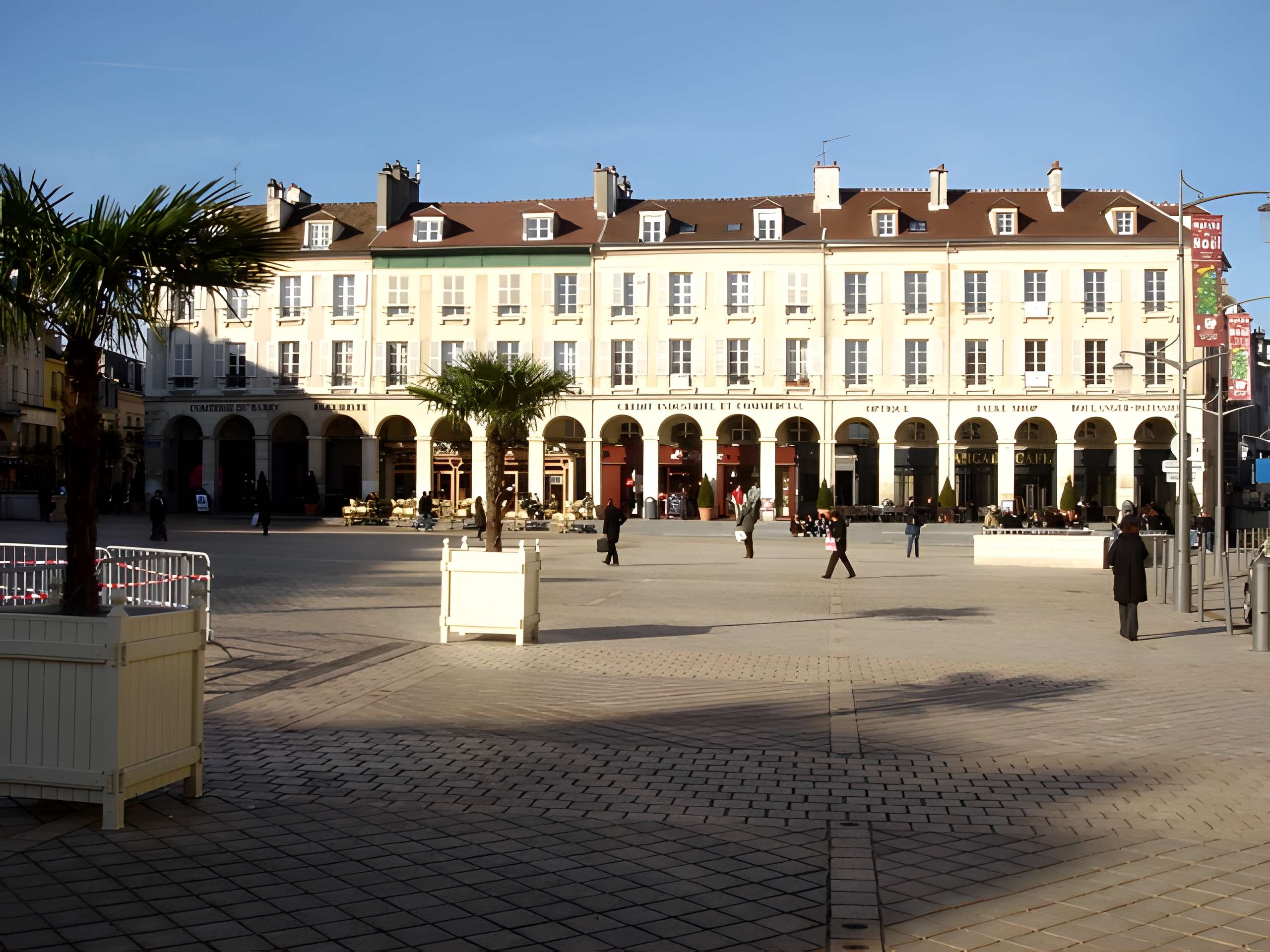 Immeubles, 2-8 Place du Marché-Neuf à Saint-Germain-en-Laye