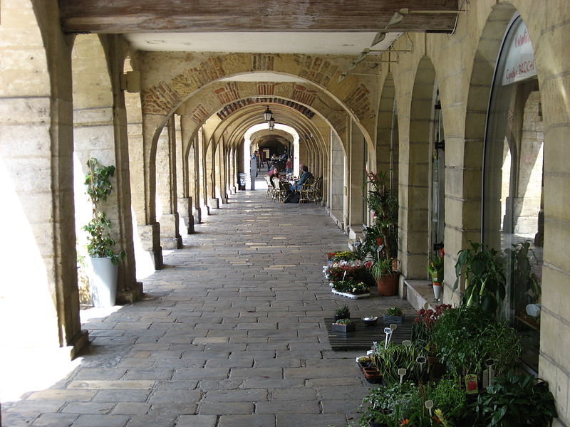 Immeubles, Place Ducale à Charleville-Mézières