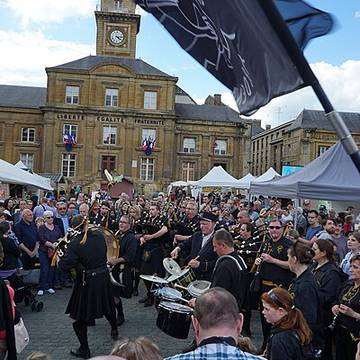 Immeubles, Place Ducale à Charleville-Mézières