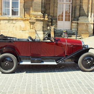 Immeubles, Place Ducale à Charleville-Mézières