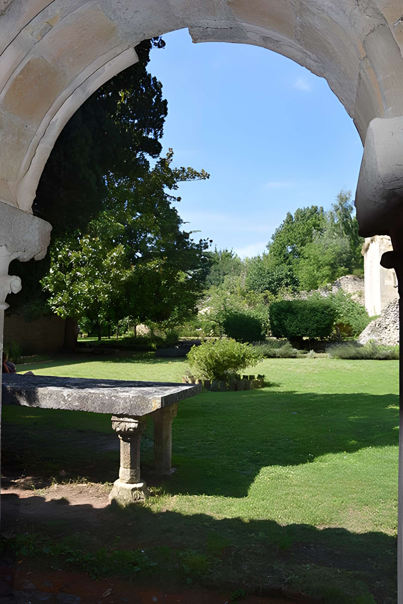 Abbaye Sainte-Marie de Villelongue