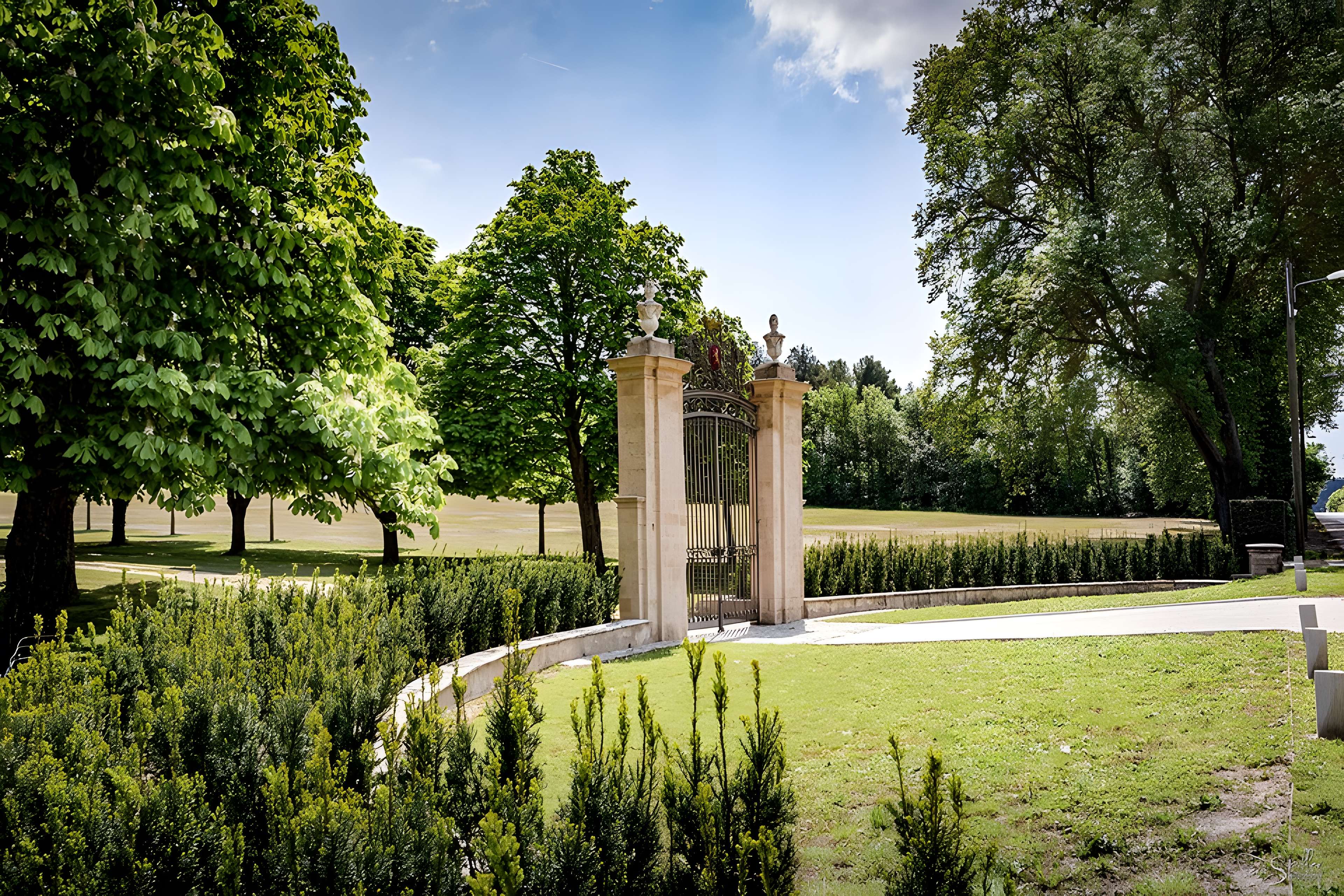 Jardin d'en haut de Bouc-Bel-Air