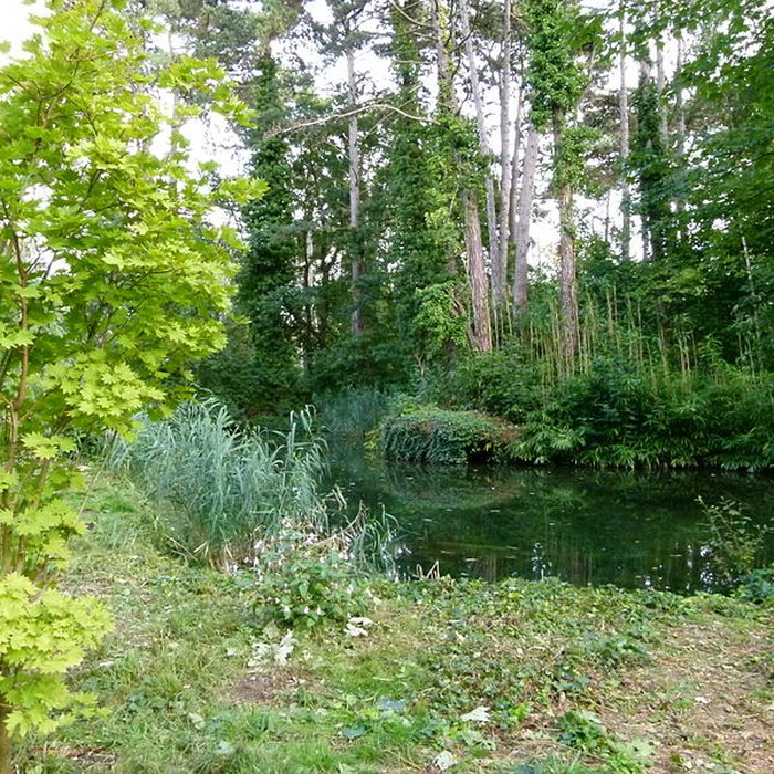 Photo de Jardin dAgronomie Tropicale, situé dans le bois de Vincennes
