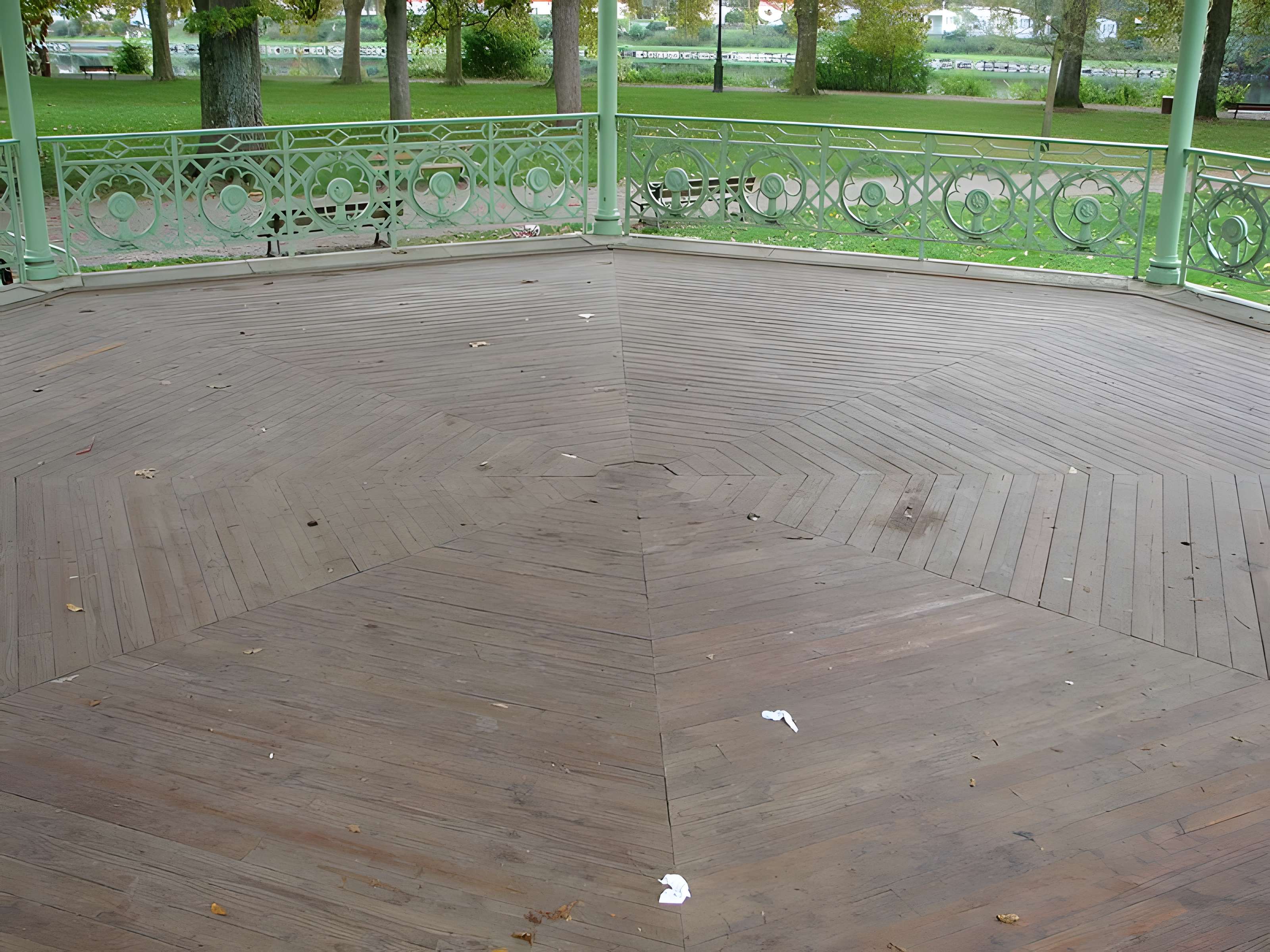 Kiosque Parc des Bourins à Vichy