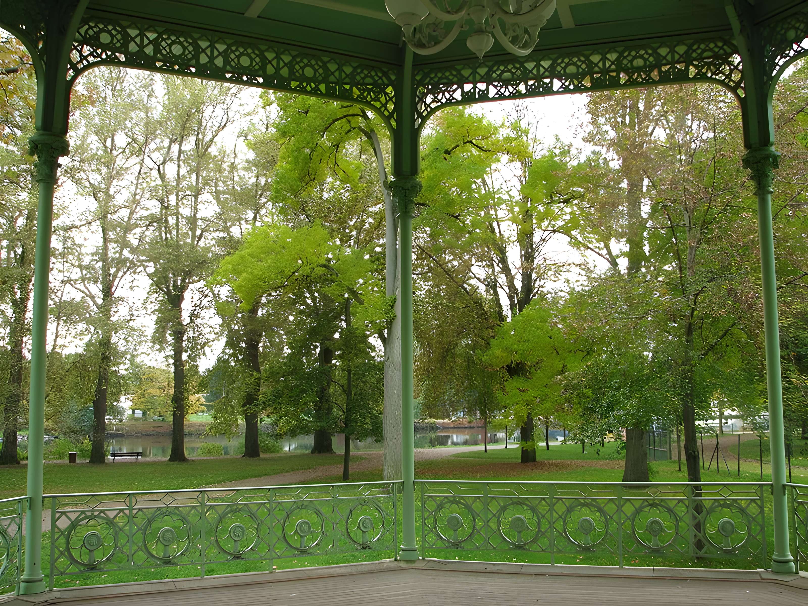 Kiosque Parc des Bourins à Vichy