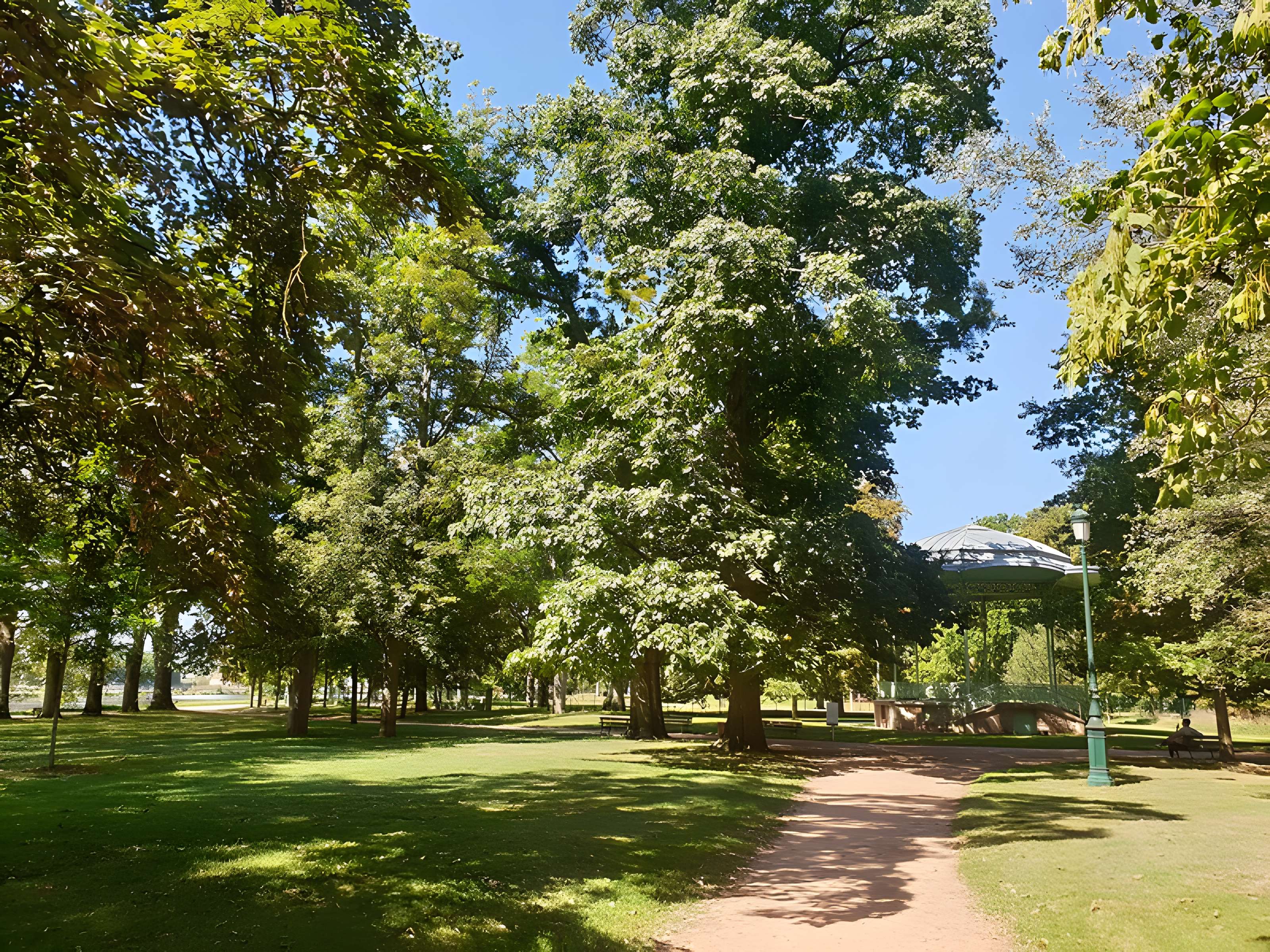 Kiosque Parc des Bourins à Vichy