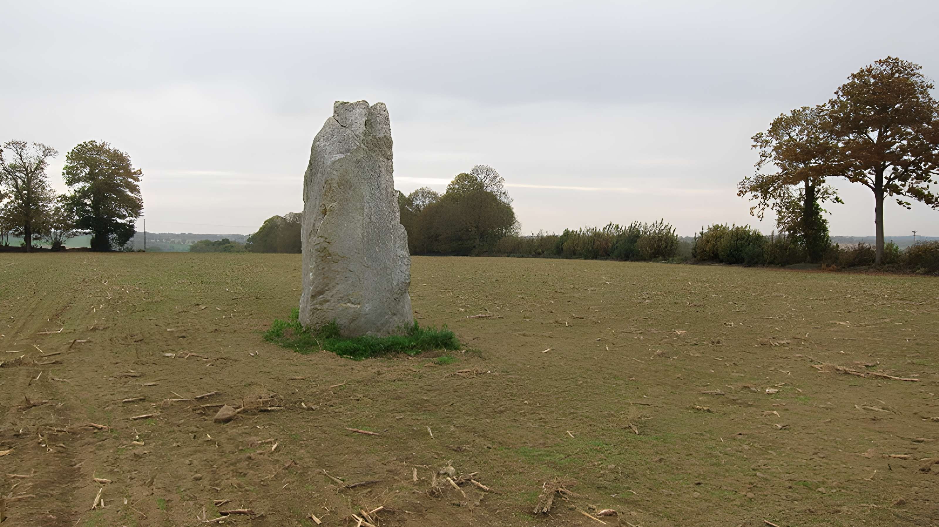 La Pierre Blanche de Pocé-les-Bois