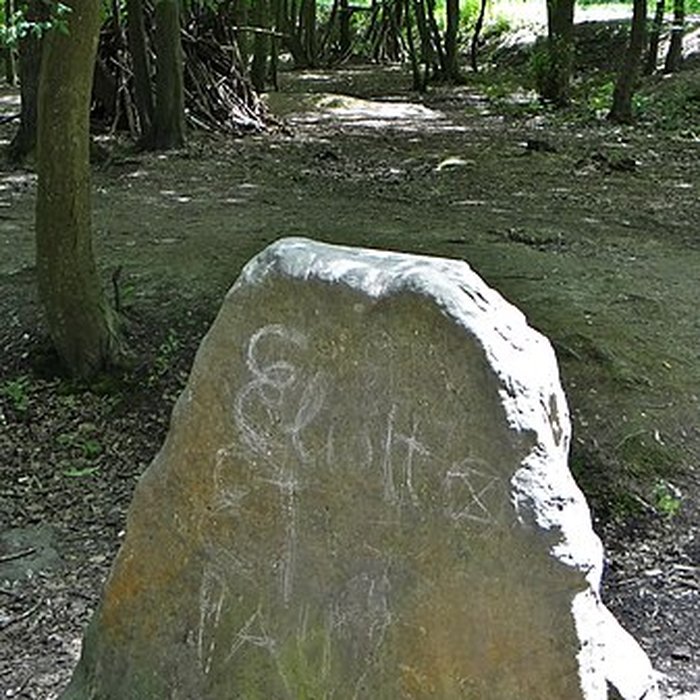 Photo de La Pierre de Chalais de Clamart