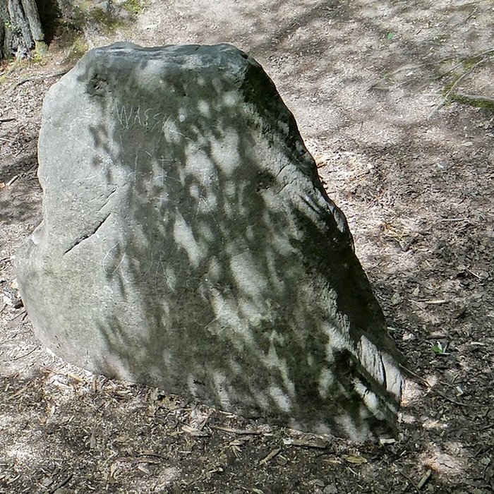 Photo de La Pierre de Chalais de Clamart