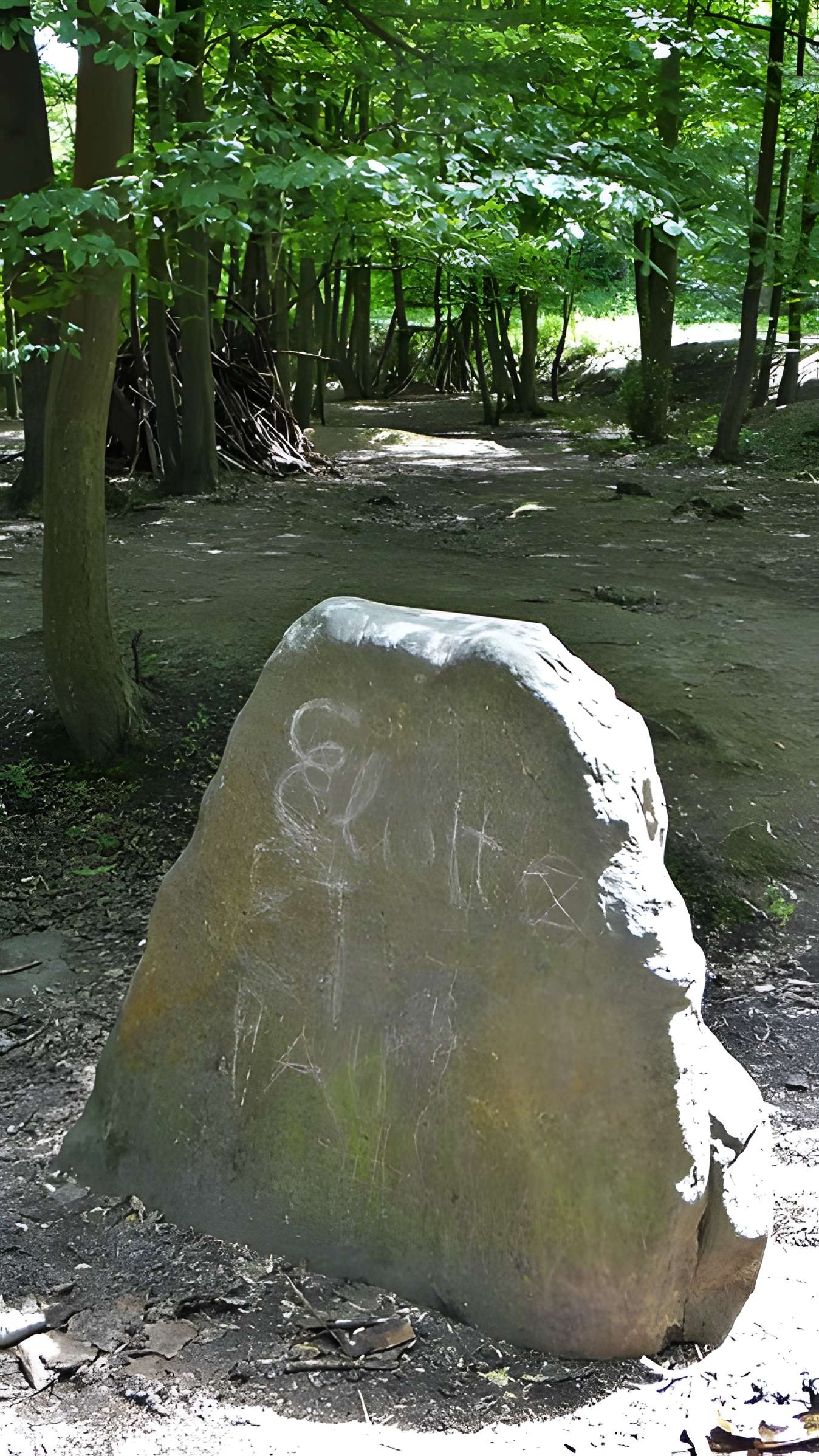 La Pierre de Chalais de Clamart