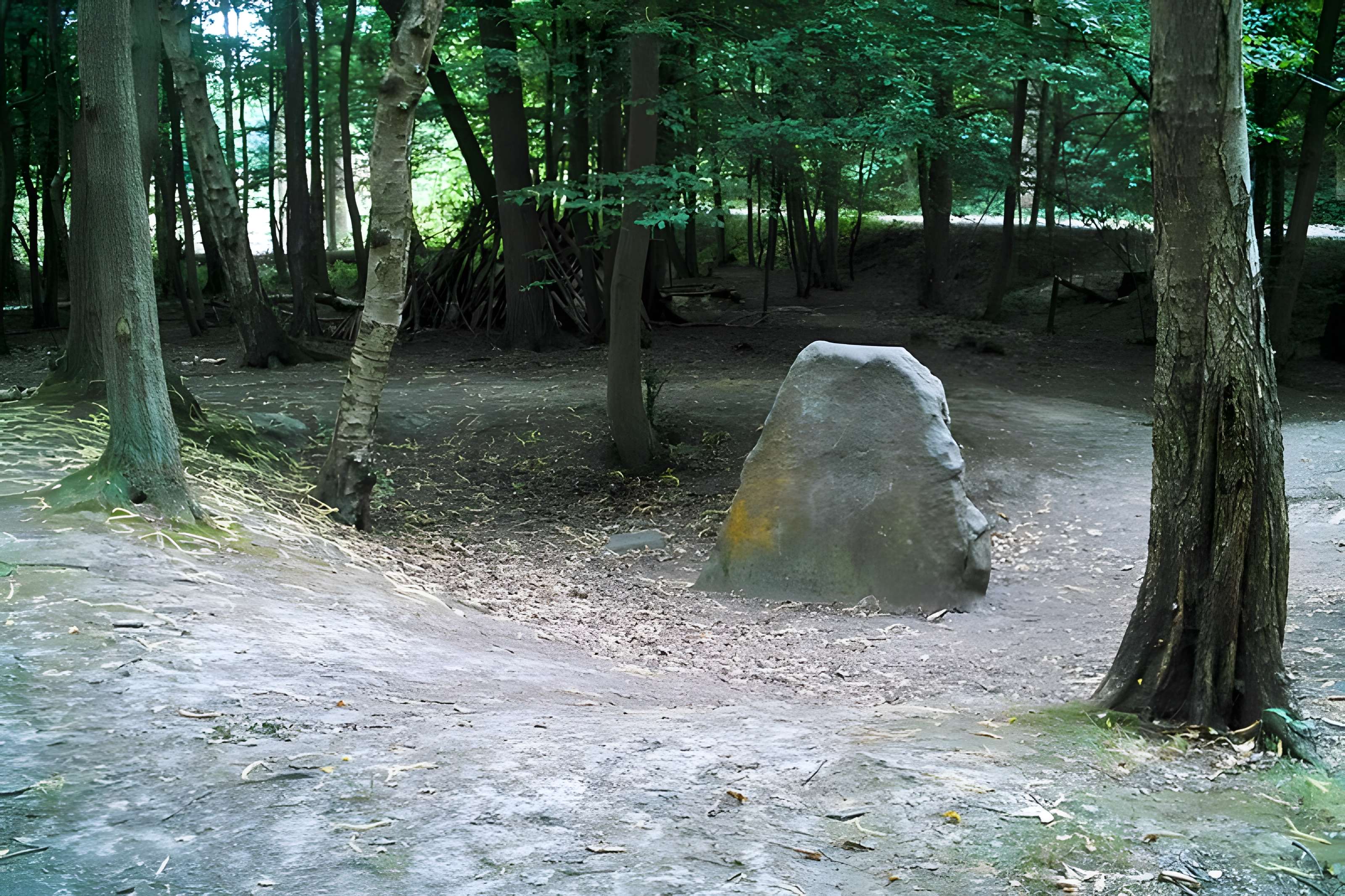 La Pierre de Chalais de Clamart