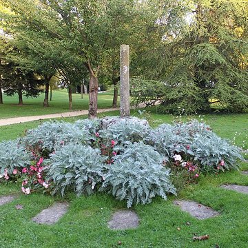 Monument dit de Chilpéric restes